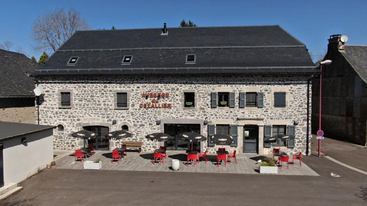 Auberge du Cezallier Montgreleix Extérieur photo