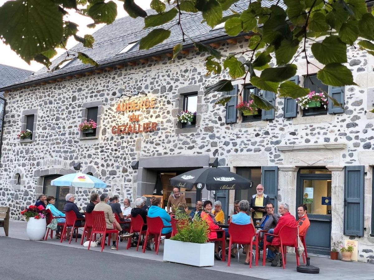 Auberge du Cezallier Montgreleix Extérieur photo